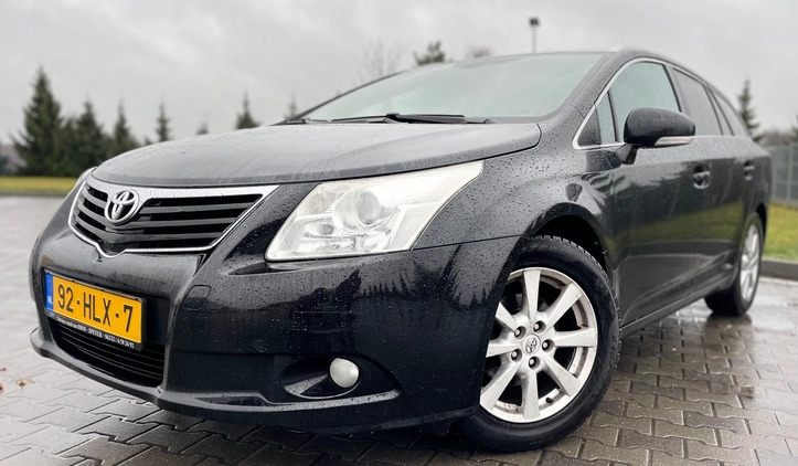 Toyota Avensis cena 32900 przebieg: 248000, rok produkcji 2010 z Piechowice małe 137